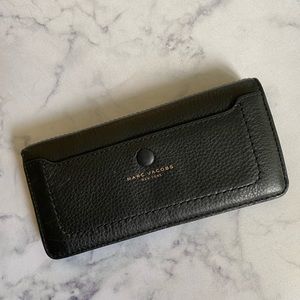 Marc Jacobs Black Leather Snap Close Open Face Wallet